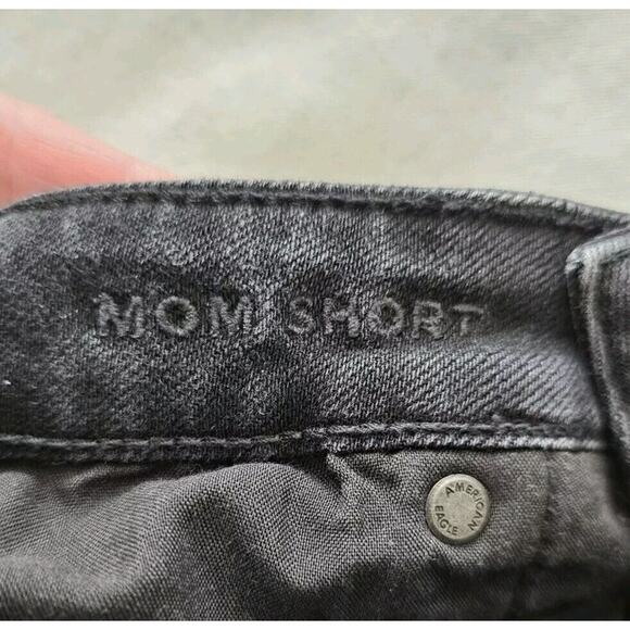 AMERICAN EAGLE Cross Waist Mom High Rise Shorts Distressed Black Size 10 - Picture 7 of 9